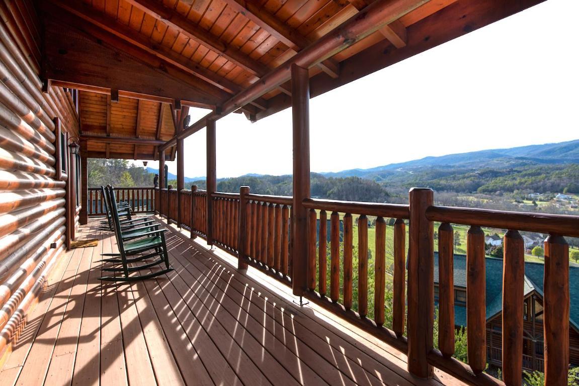 Serenity Peak Villa Pigeon Forge Eksteriør bilde